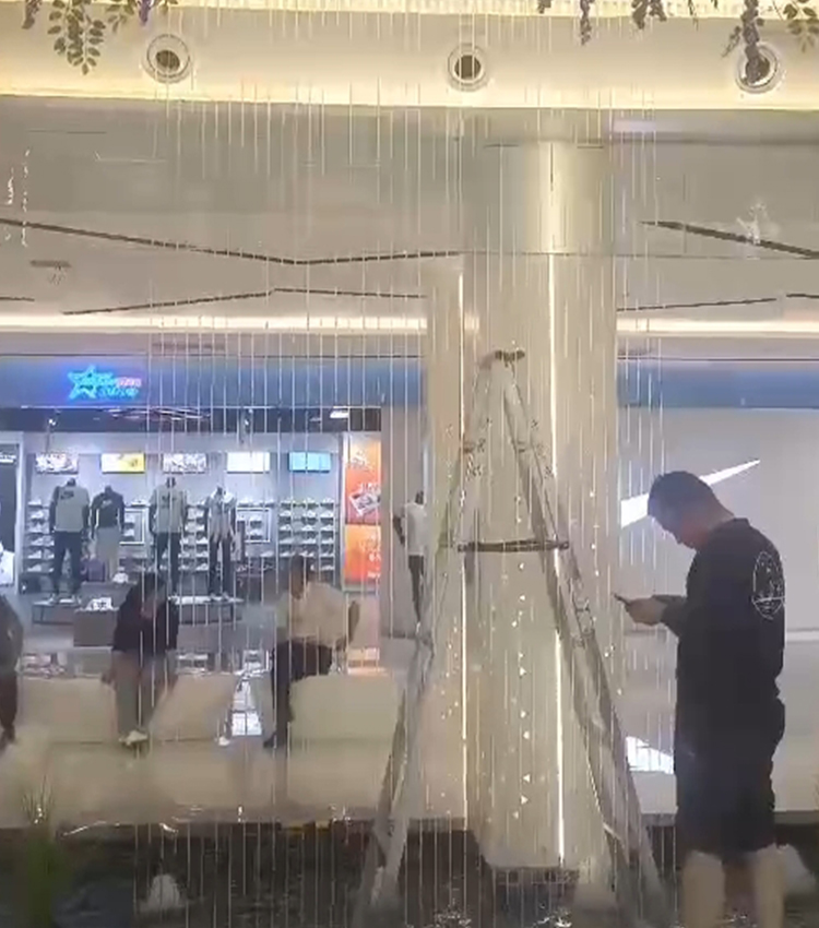 渭南 华远未来城项目 拉线水帘